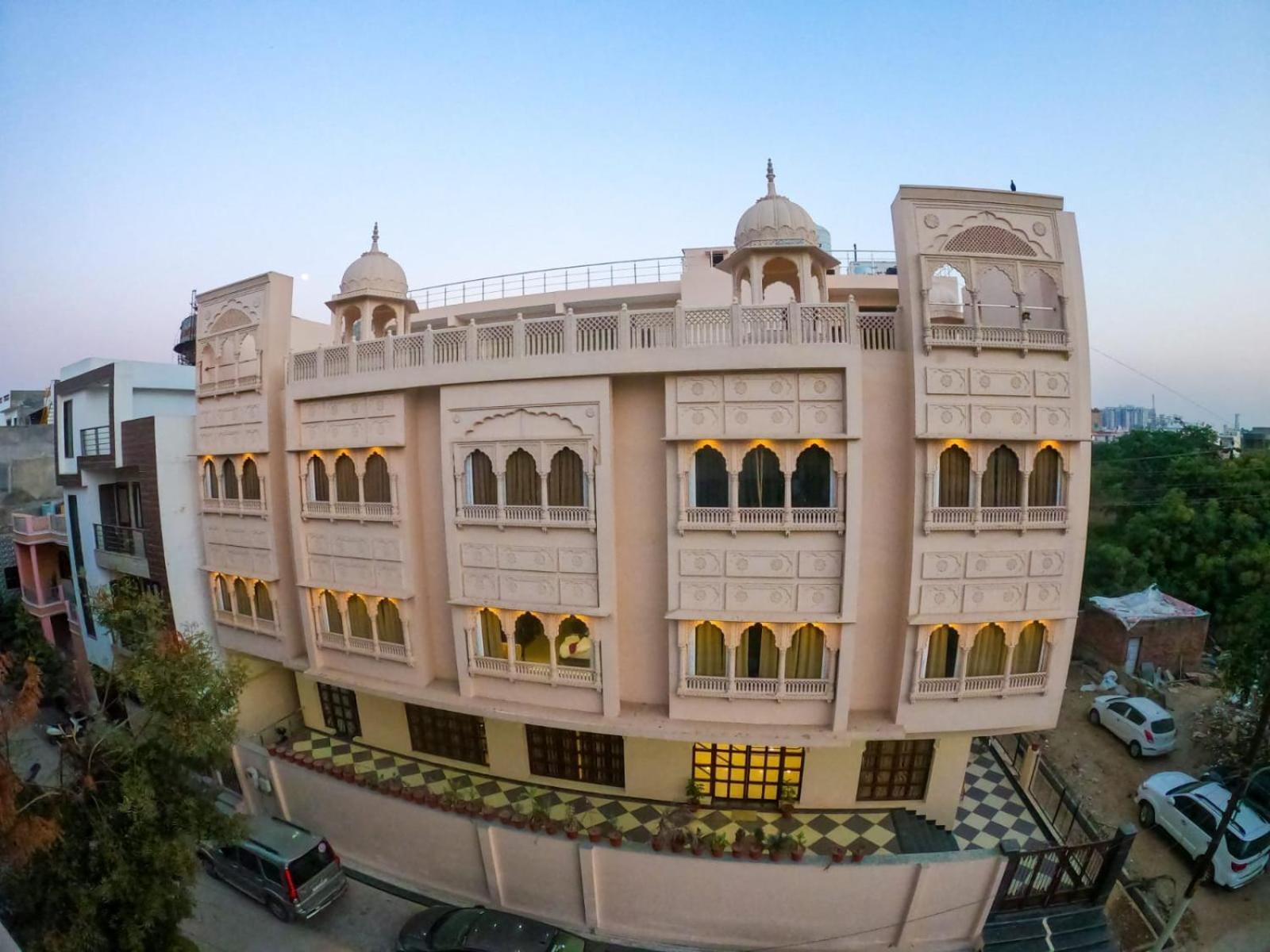 Hotel The Taj Vista Agra- Walking Distance To Taj Mahal Agra  Exterior foto