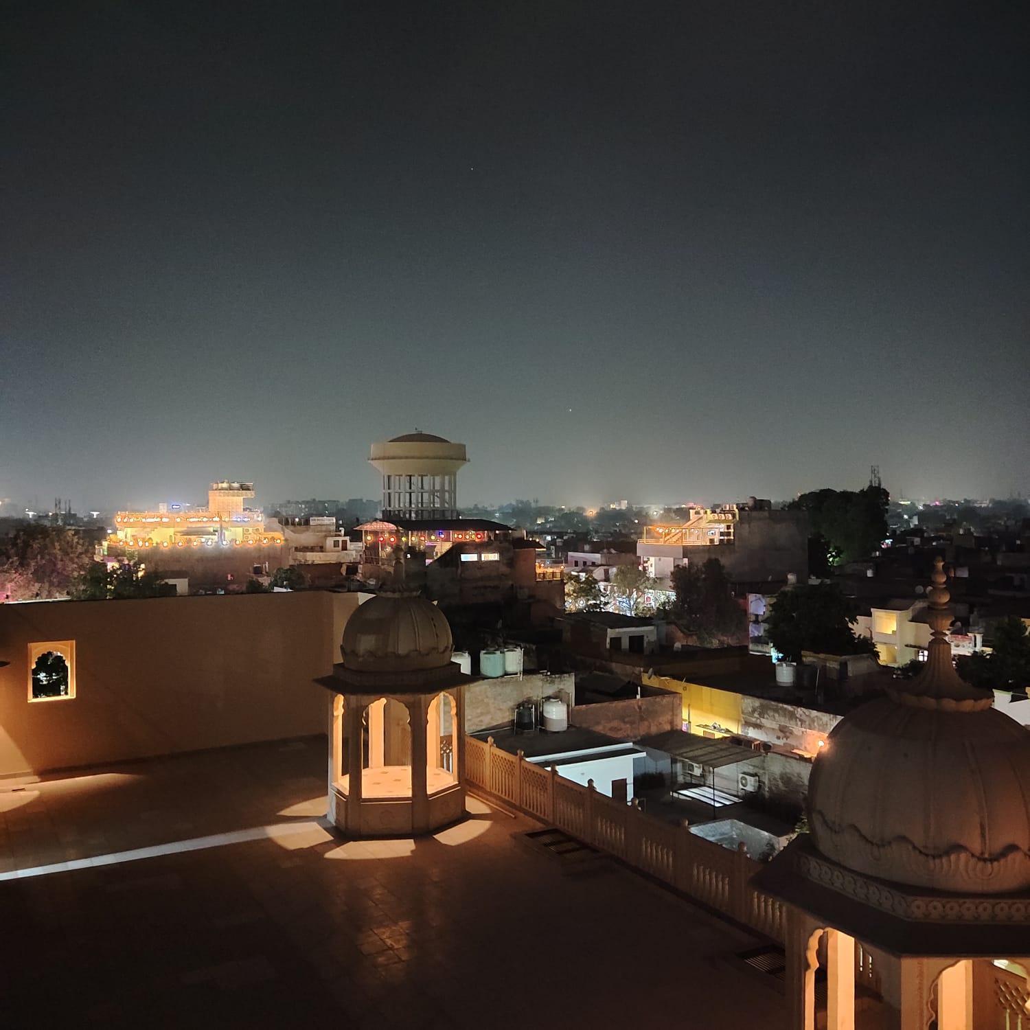 Hotel The Taj Vista Agra- Walking Distance To Taj Mahal Agra  Exterior foto